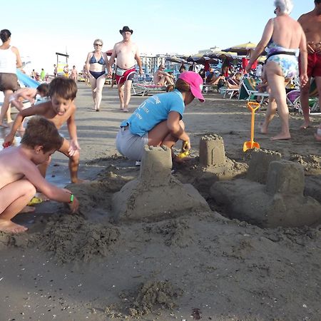 Hotel Atmosfere Beach เชเซนาติโก ภายนอก รูปภาพ